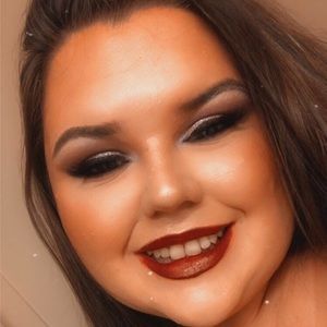 Meet your Posher, Ariel